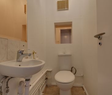 Fieldfare Road, Thamesmead, London, SE28 - Photo 1