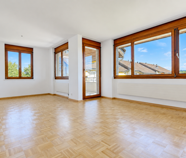 Grosse Sanierte 5.0 Wohnung mit grossen Spielplatz - Photo 1