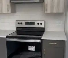 RENOVATED 2 BEDROOM 1 BATH HILLHURST APARTMENT – AVAILABLE IMMEDIAT... - Photo 1