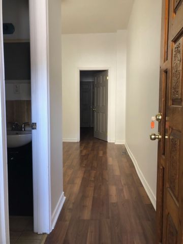 For Lease - 1272 Danforth Avenue Unit# Main, Toronto, Ontario - Photo 2