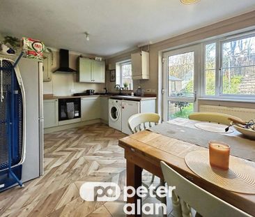 2 bedroom semi-detached house to rent - Photo 4