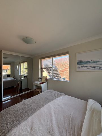 Bondi Beach - Photo 4