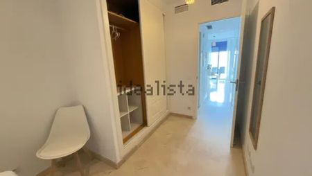 Alquiler de piso en Calle Torrealmádena, 3 - Photo 3