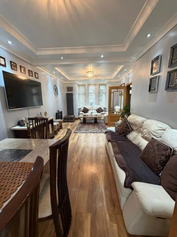 4 bedroom terraced house to rent - Photo 4