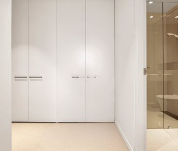 Fully Furnished I Grand 3-Bed in Infinity - Photo 5
