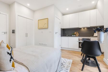 Flat to rent - Photo 2