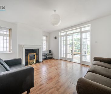 4 bedroom terraced bungalow to rent - Photo 2