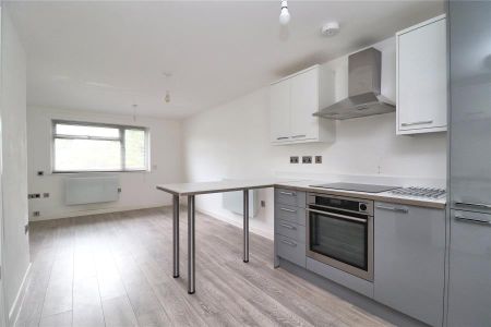 Bonsey Lane, Woking - 1 bedroomProperty for lettings - Seymours - Photo 3