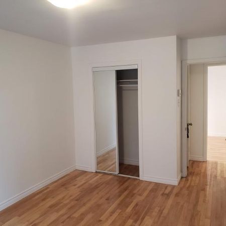 2 CH - 1 SDB - Saint-Laurent - $1,400 /mo - Photo 4