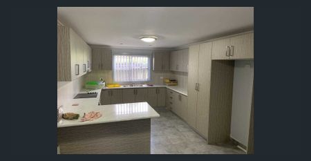 Spacious 4-Bedroom Family Home in Thriving Austral | Walk to Station & Parks - Photo 5