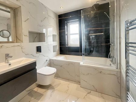 1 bedroom in a house share to rent - Photo 4