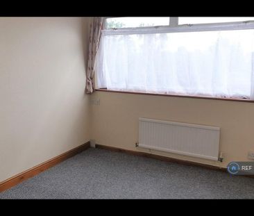 3 bedroom terraced house to rent - Photo 6