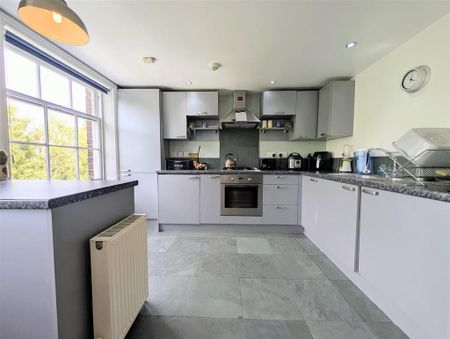 1 bedroom duplex to rent - Photo 5
