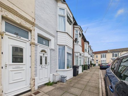 2 bedroom terraced house to rent - Photo 2