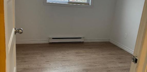 Grand 5 1/2 2e étage - Photo 2