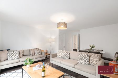 3 Bed, House - Photo 4