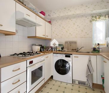 2 bedroom apartment to rent - Photo 4