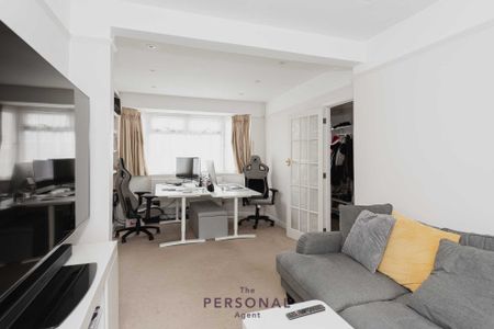 Kingshill Avenue, Worcester Park - Photo 3