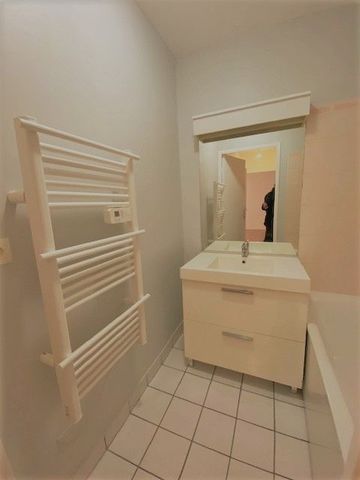 Location Appartement 2 pièces 43m² ROUEN 76100 - Photo 4