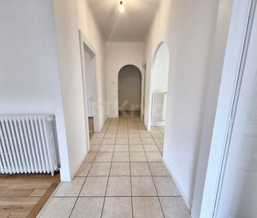 BEAUTIFUL 3PCS APARTMENT WITH CHARACTER - Photo 1