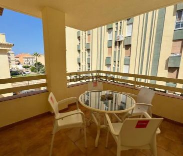 Alquiler de piso en Plaza del Remo - Photo 1