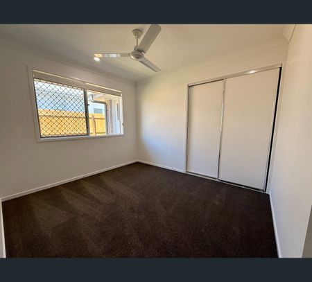 11 Cornell Street, Collingwood Park, Qld 4301 - Photo 5
