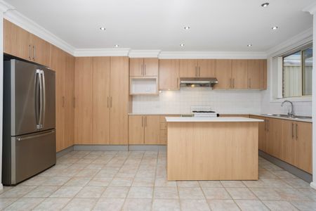 Neat And Spacious Family Home - Photo 3