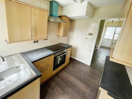 3 bedroom property to rent - Photo 5
