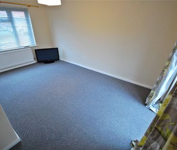 2 bedroom semi-detached house to rent - Photo 3