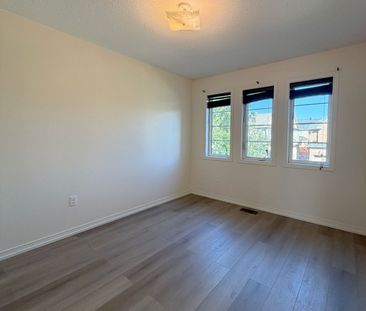 For Lease - 131 Jonas Milway Drive, Whitchurch-Stouffville, Ontario - Photo 3