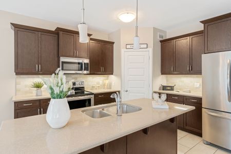 For Lease - 1287 Howlett Circle, London North, Ontario - Photo 2