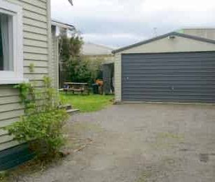 HESSEY STREET, 3 BEDROOM $510 P/W - Photo 5