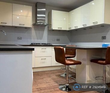 3 bedroom terraced house to rent - Photo 4