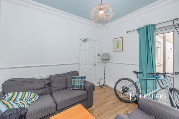 3 bedroom house share to rent - Photo 1