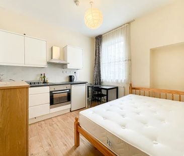 Studio Flat, Turnpike Lane, N8 - Photo 5