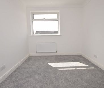 3 Bedroom Semi-Detached House - Photo 1