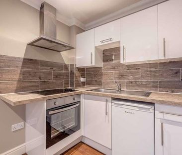 Lord Raglan House, St Leonards Road, Windsor, SL4 - Photo 5