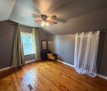 For Lease - 22 Parker Street, Belleville, Ontario - Photo 4