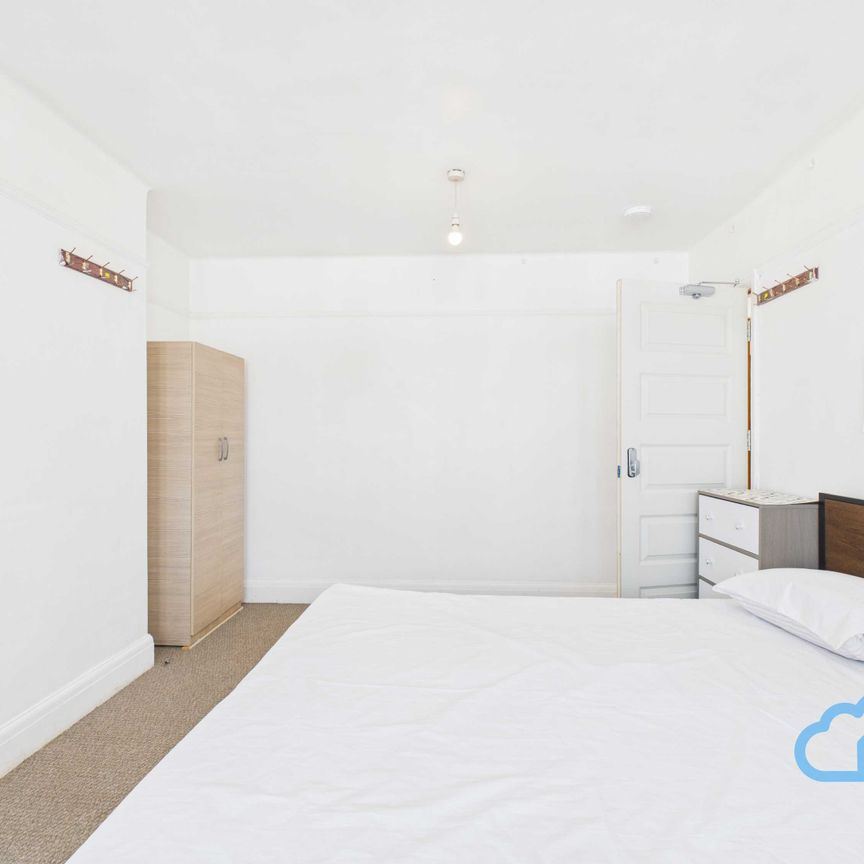 RM4 Melford Avenue | Barking | London | IG11 9HT - Photo 1