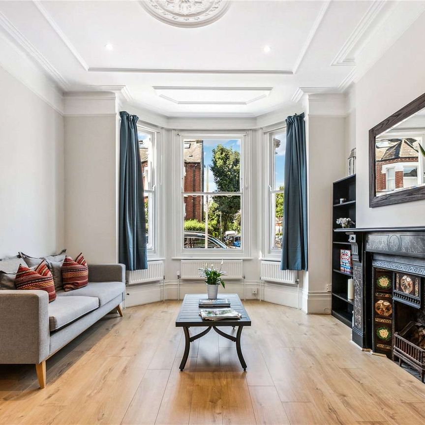 Trefoil Road, Wandsworth, London, SW18 2EG - Photo 1