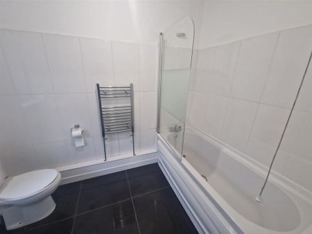 2 bedroom terraced house to rent - Photo 5