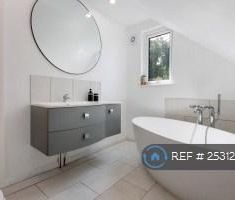 3 bedroom detached house to rent - Photo 6
