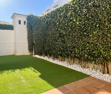 Ground Floor Apartment in Estepona - Photo 3