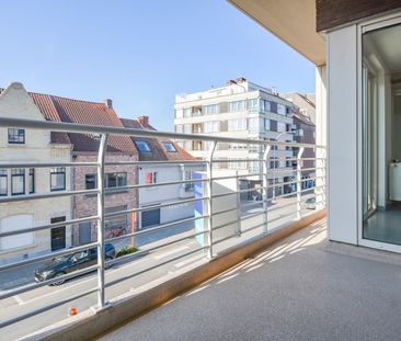 Instapklaar, energiezuinig appartement met staanplaats te Roeselare - Foto 4