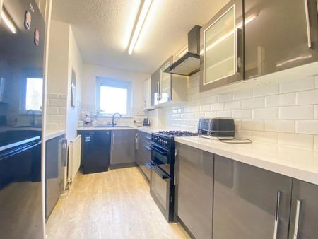 1 bedroom apartment to rent - Photo 2