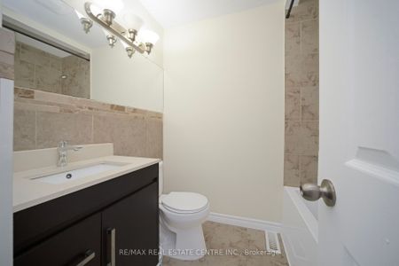 For Lease - 35 Madison Street, Brampton, Ontario - Photo 2