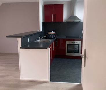 Location Appartement 3 pièces 65m² CHERBOURG-EN-COTENTIN 50100 - Photo 2