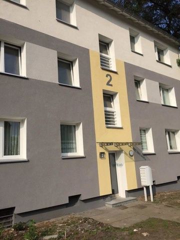 Ihre neue Wohlfühloase: moderne 2,5-Raum-Wohnung mit Balkon! - Foto 3