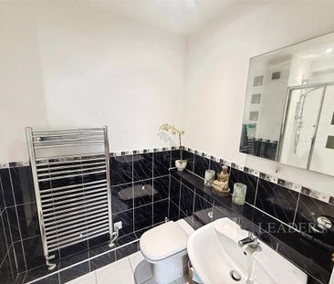 2 bedroom house to rent - Photo 1