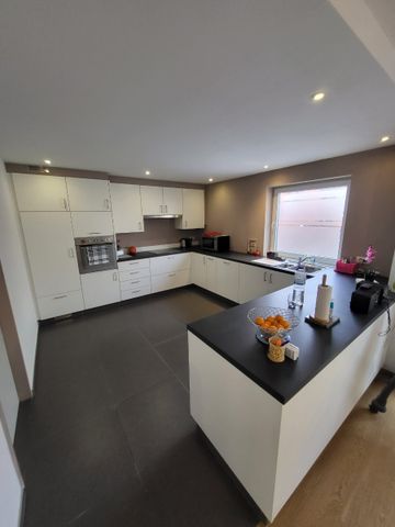Twee slaapkamer appartement in het centrum van Komen - Photo 4